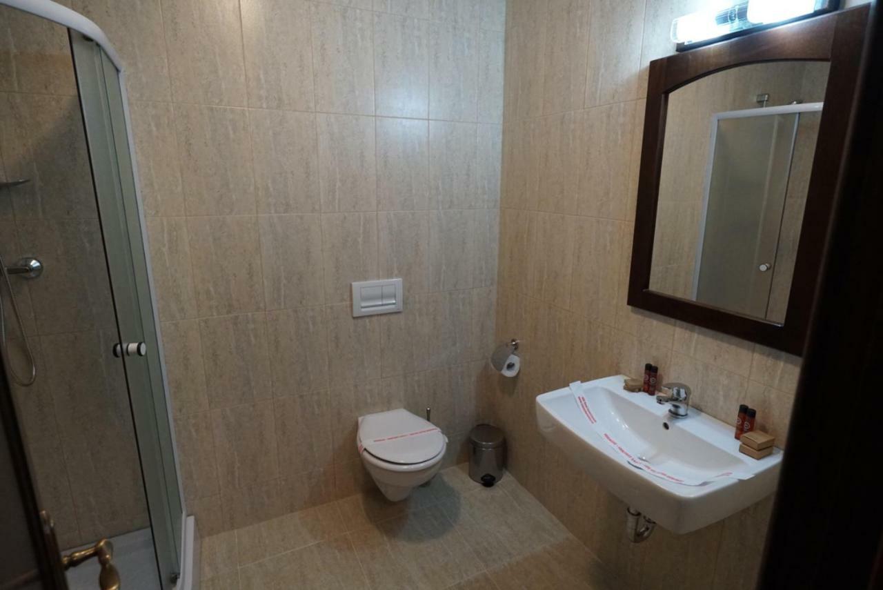 Conacul Lacurilor Hotel Băile Herculane Zewnętrze zdjęcie