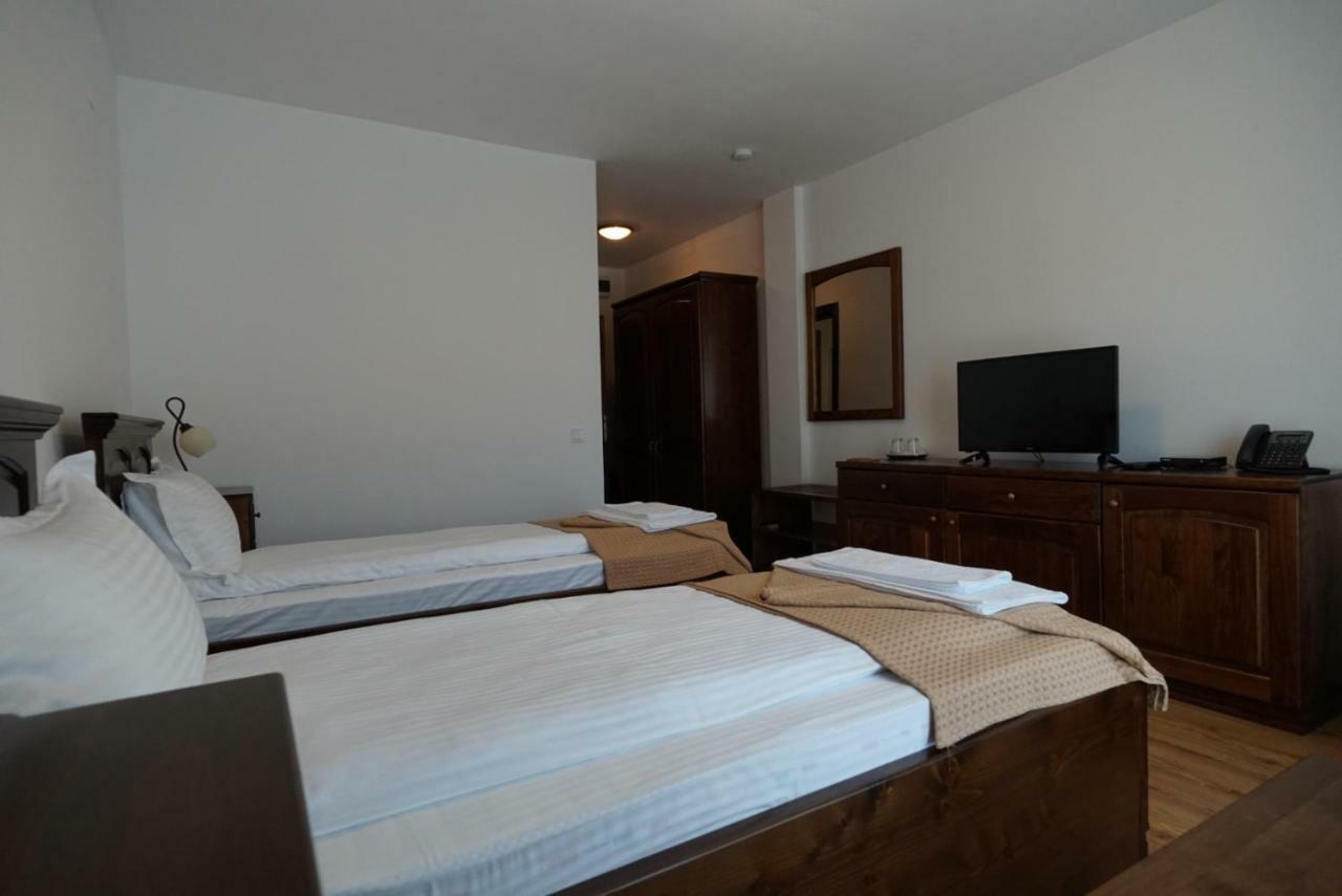 Conacul Lacurilor Hotel Băile Herculane Zewnętrze zdjęcie