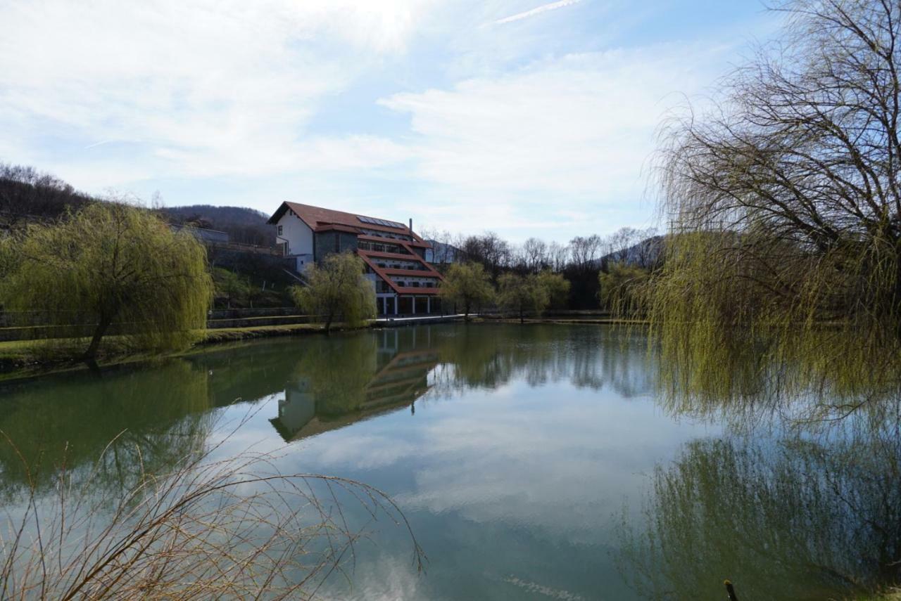 Conacul Lacurilor Hotel Băile Herculane Zewnętrze zdjęcie